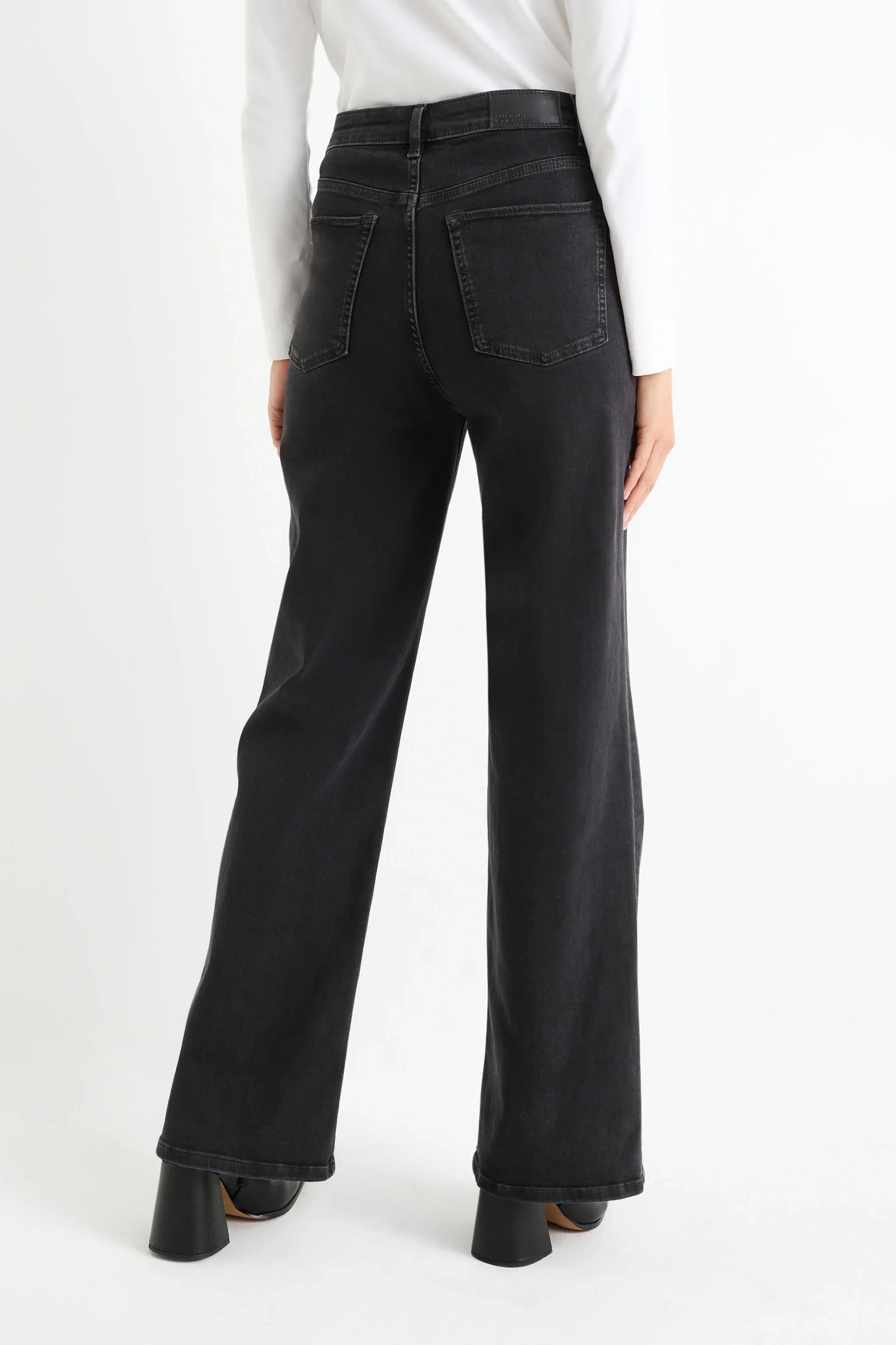 Flare Jeans Black – PRESTIGE